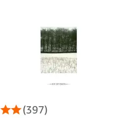 Foresta invernale spoglia e campo innevato, evocano l'atmosfera Joy Division.