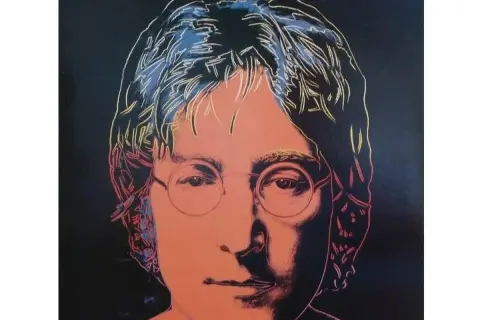 Ritratto pop art di John Lennon, con il titolo "Menlove Ave." in alto. Un'icona delle canzoni di John Lennon.