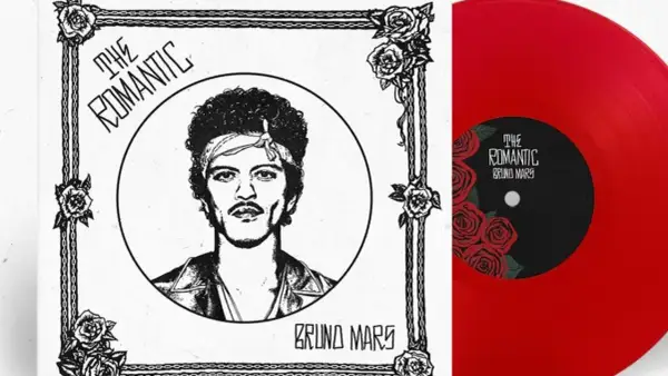 Copertina in bianco e nero con ritratto di Bruno Mars e un vinile rosso con etichetta "The Romantic" di Bruno Mars.